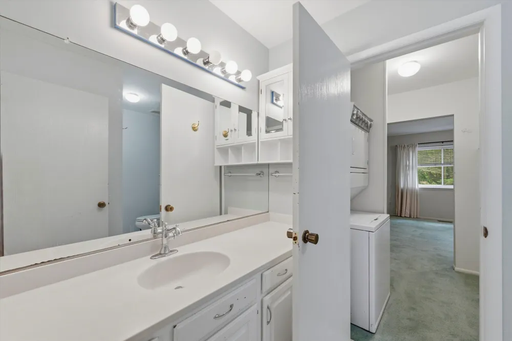 2031 Pauline Court Ann Arbor, MI 48103