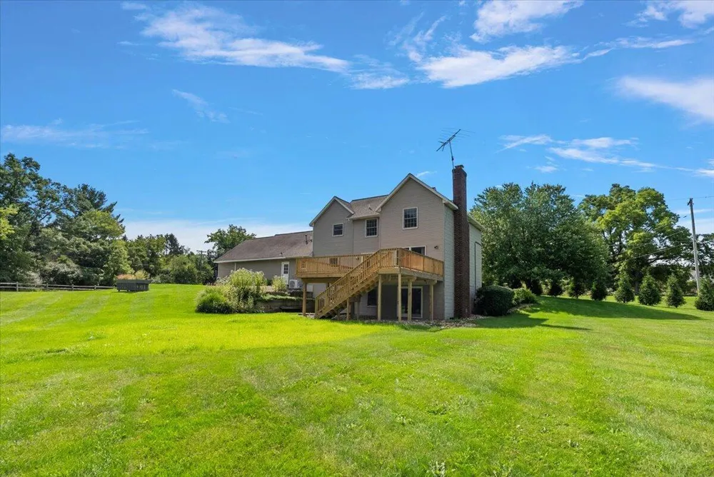 1977 Post Drive NE Belmont, MI 49306
