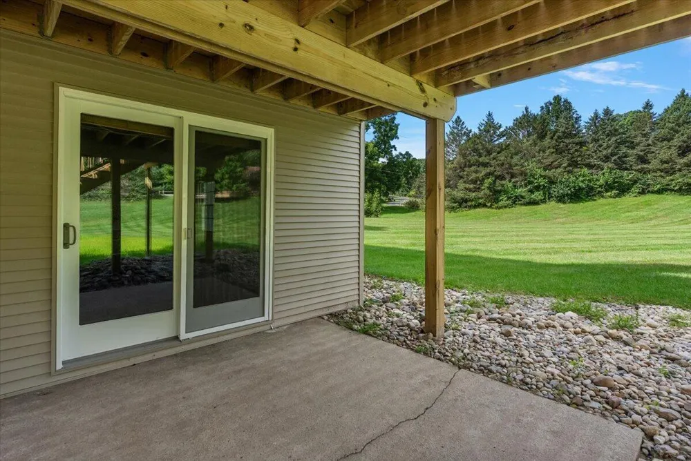 1977 Post Drive NE Belmont, MI 49306