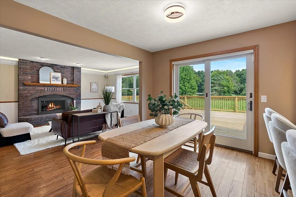 1977 Post Drive NE Belmont, MI 49306