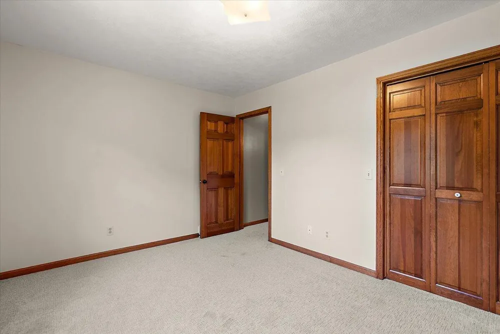 1977 Post Drive NE Belmont, MI 49306