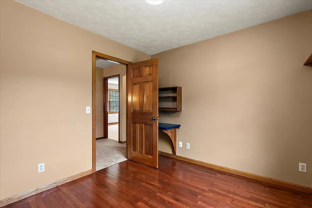 1977 Post Drive NE Belmont, MI 49306