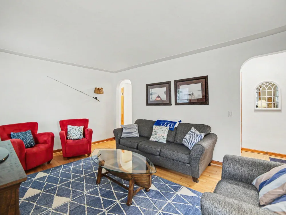 2240 Miner Avenue Muskegon, MI 49441