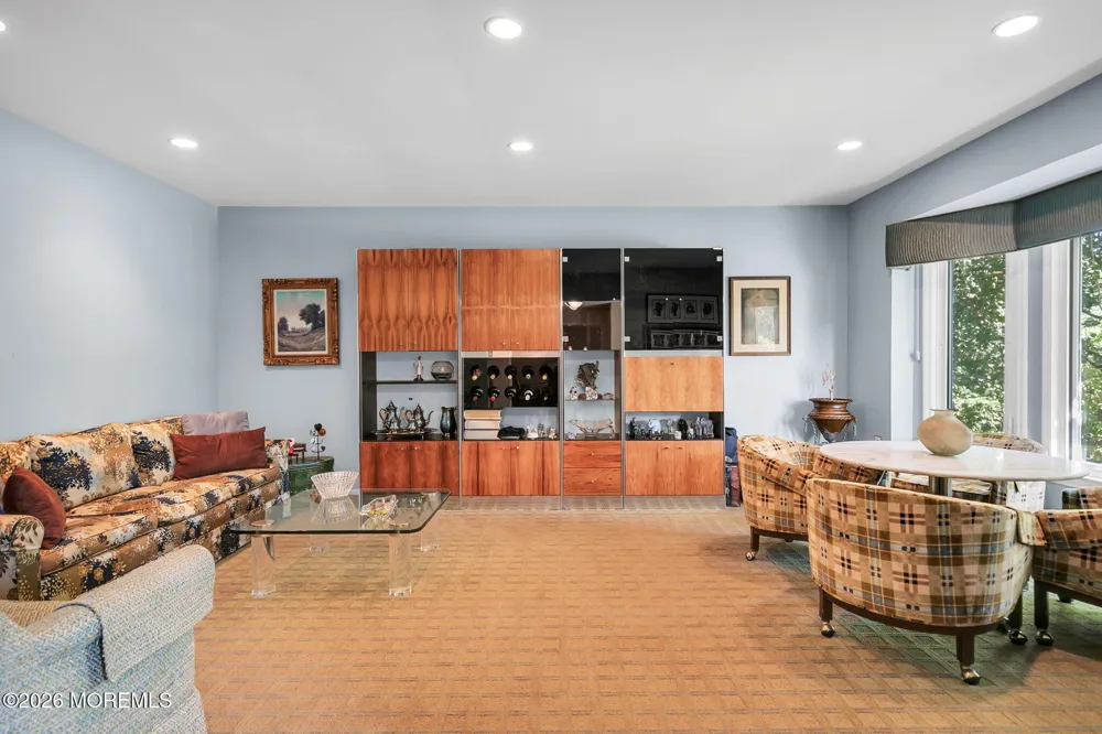 7 Monroe Drive Marlboro, NJ 07746