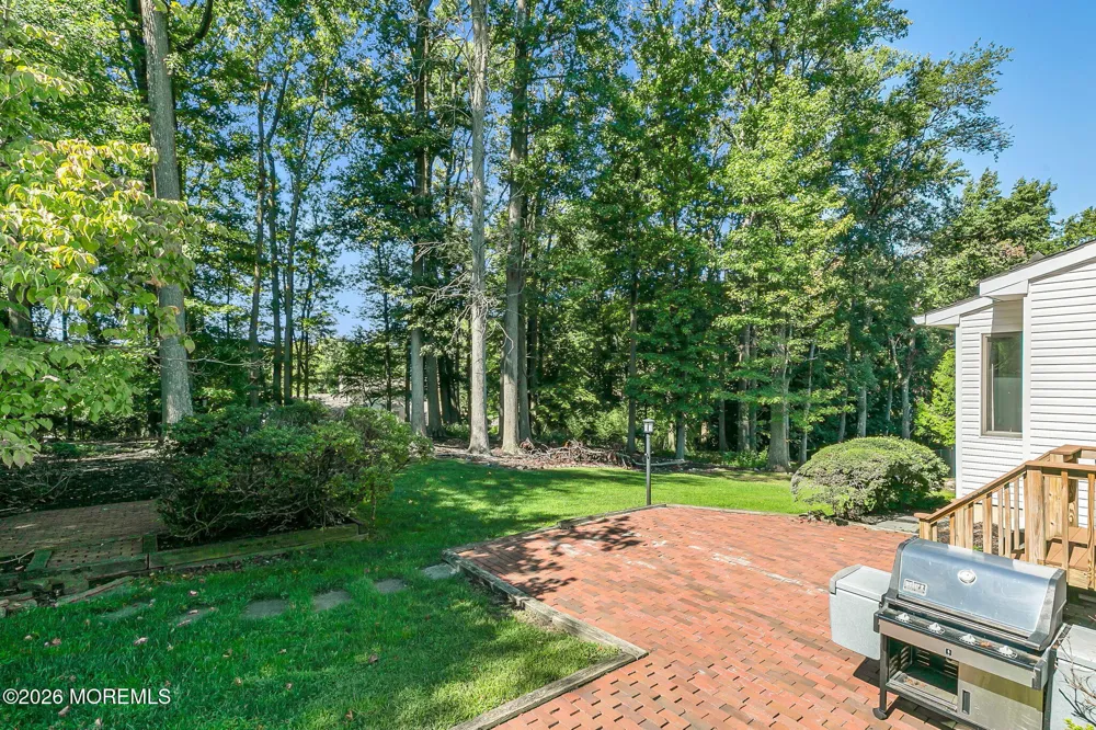 7 Monroe Drive Marlboro, NJ 07746