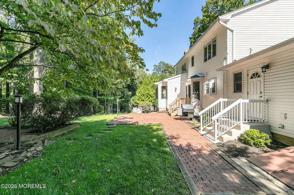 7 Monroe Drive Marlboro, NJ 07746