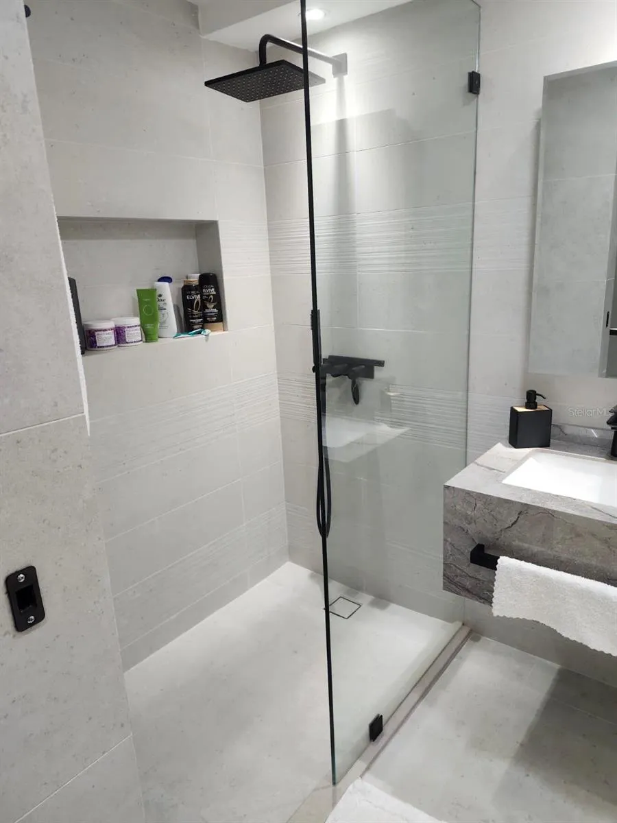 Condominio PLAYA DORADA #A-307 Carolina, PR 00979