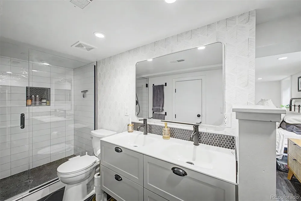 2051 S Sherman Street Denver, CO 80210