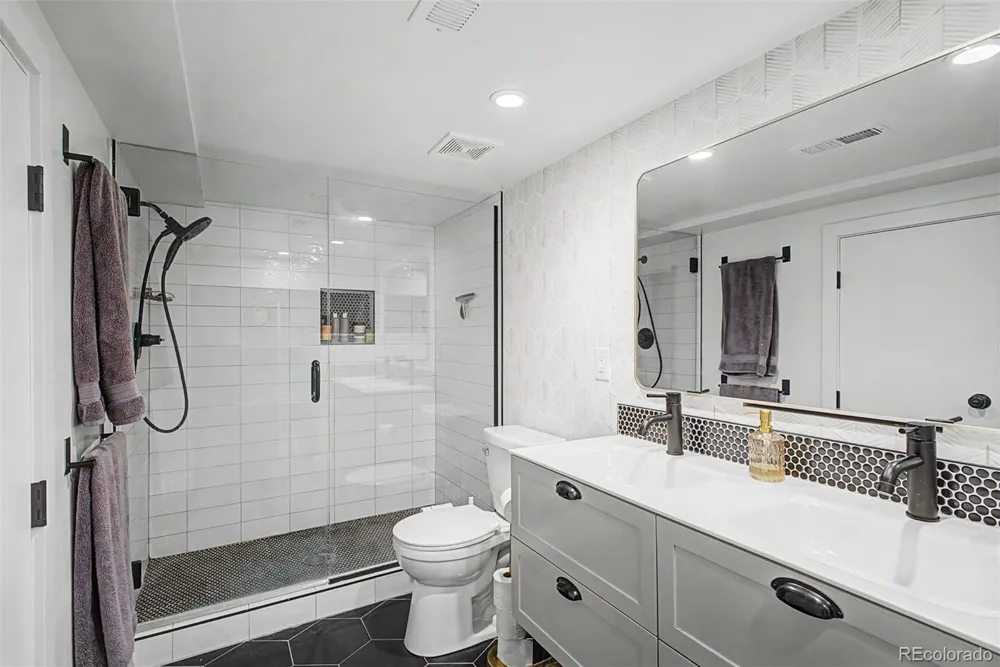 2051 S Sherman Street Denver, CO 80210