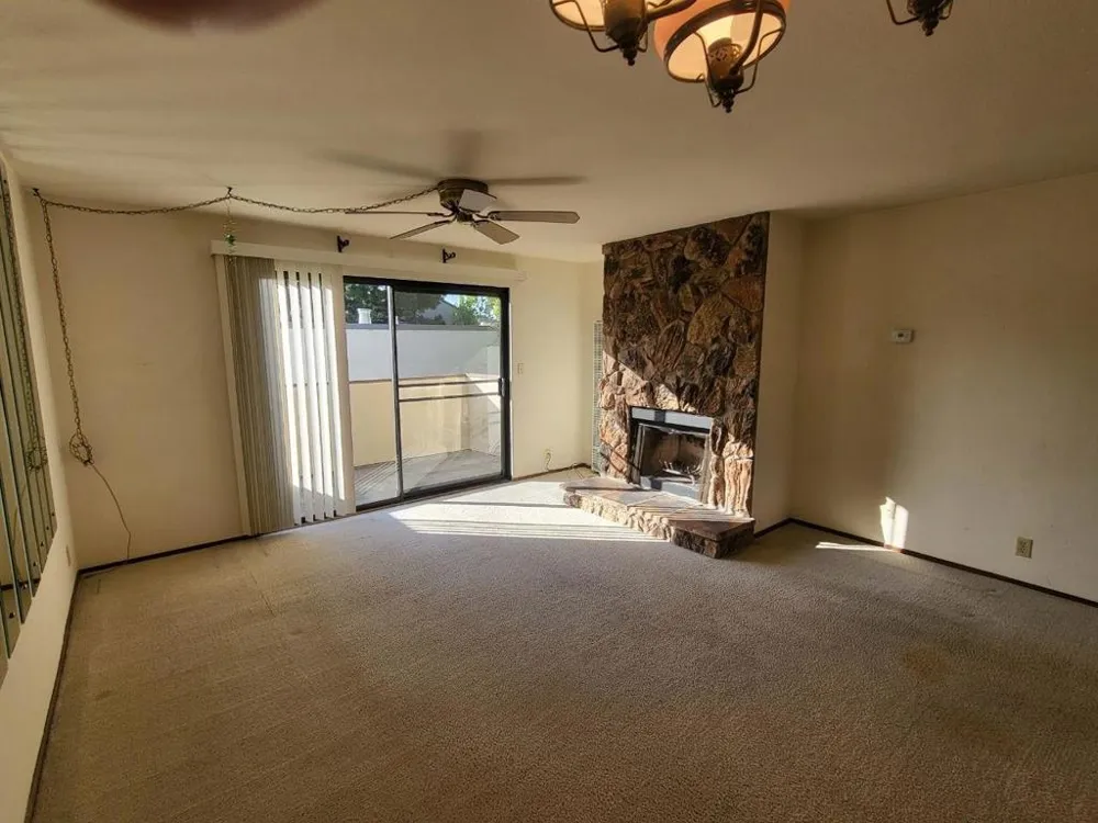 44 Lodato Avenue #205 San Mateo, CA 94403