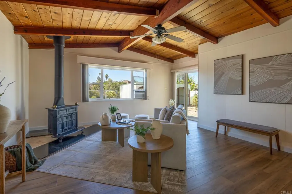 6367 Cleo Street San Diego, CA 92115