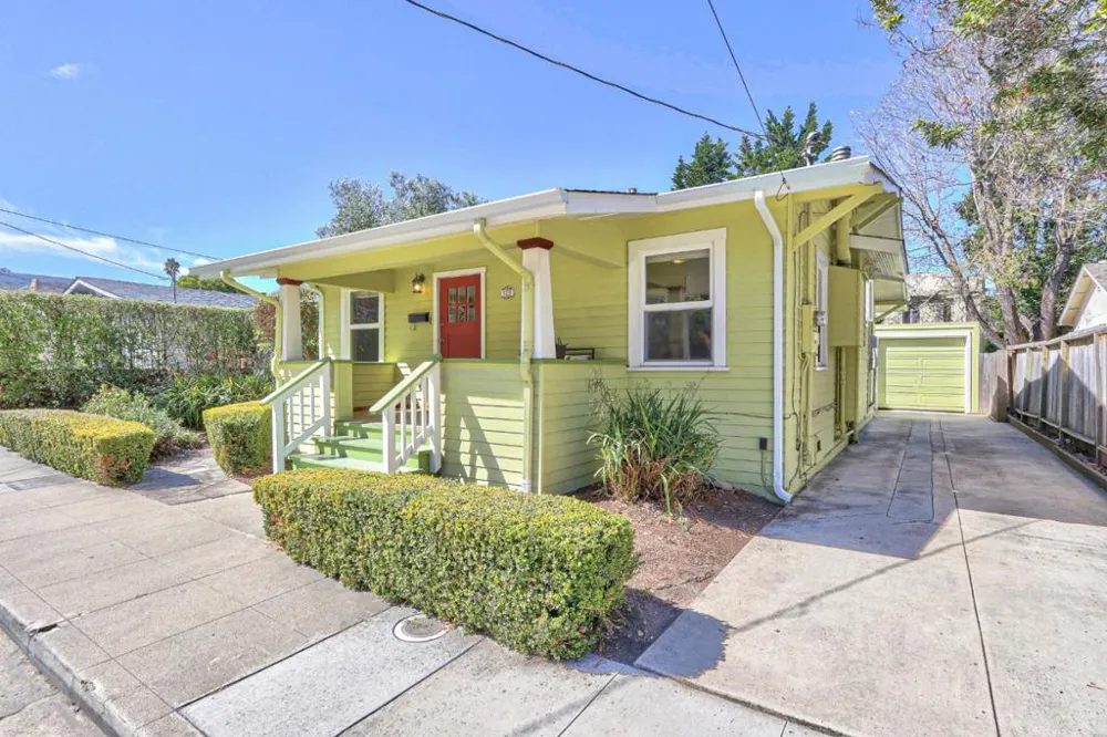 129 May Avenue Santa Cruz, CA 95062