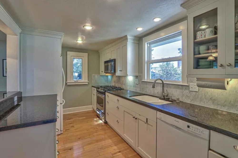 129 May Avenue Santa Cruz, CA 95062