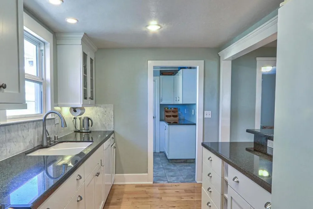129 May Avenue Santa Cruz, CA 95062