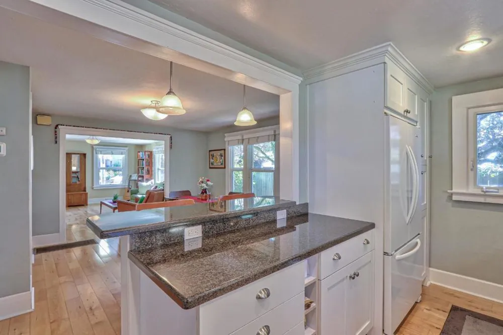 129 May Avenue Santa Cruz, CA 95062