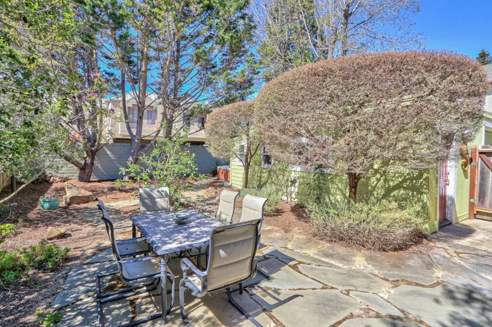 129 May Avenue Santa Cruz, CA 95062