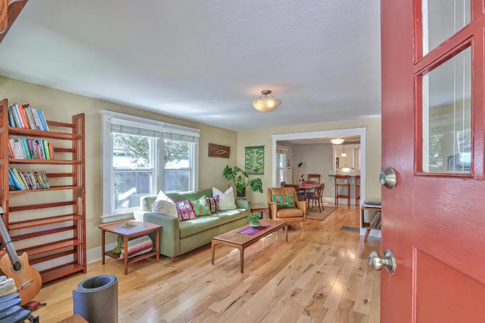 129 May Avenue Santa Cruz, CA 95062