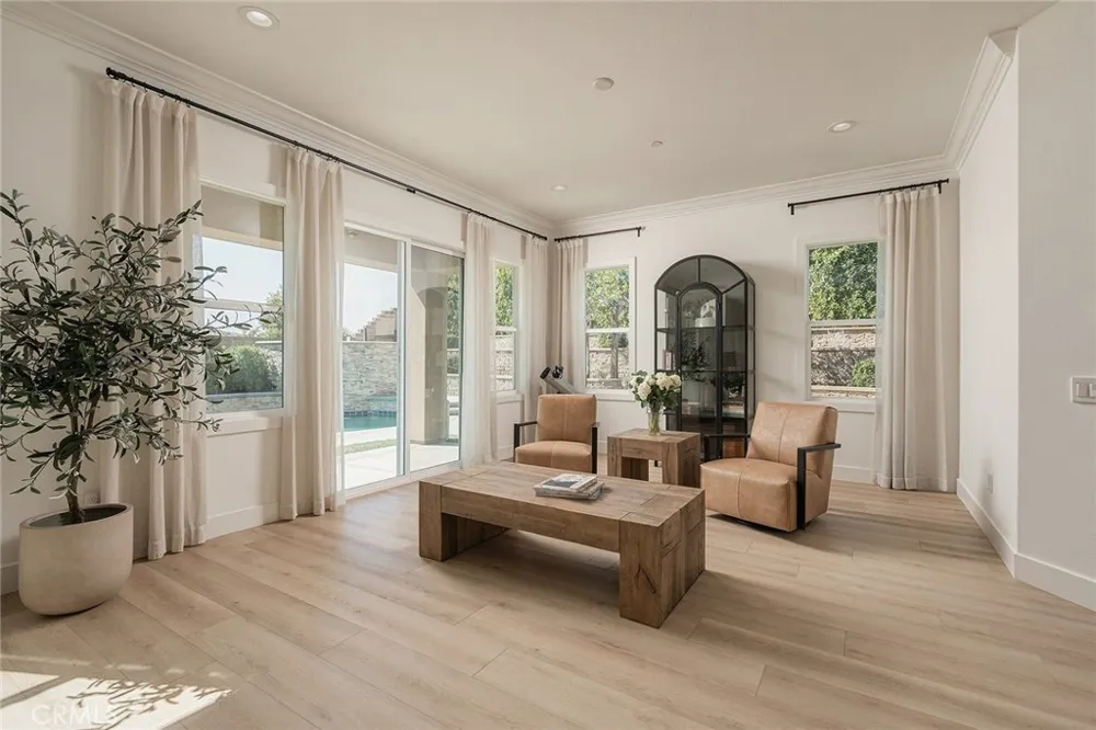 7329 Hightop Street Moorpark, CA 93021