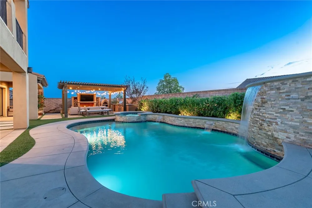 7329 Hightop Street Moorpark, CA 93021