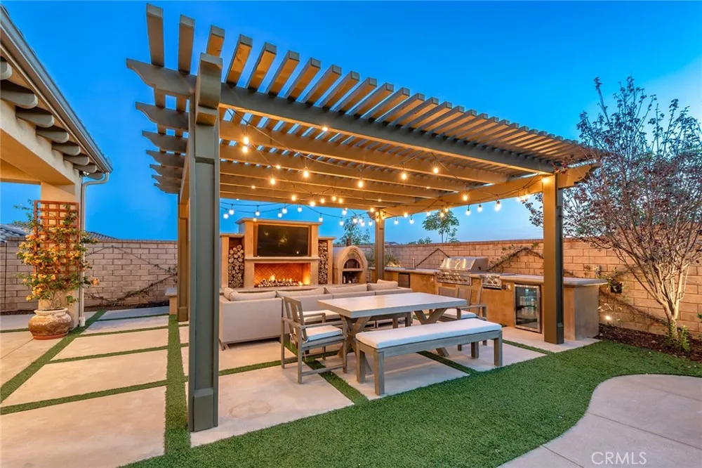 7329 Hightop Street Moorpark, CA 93021