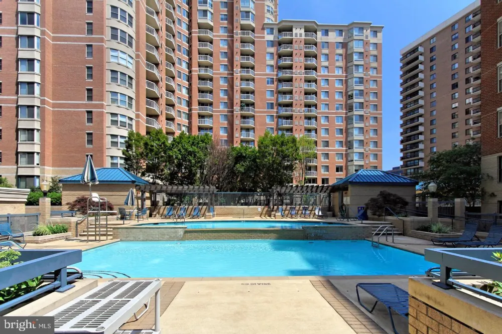 3835 9TH STREET #603E Arlington, VA 22203