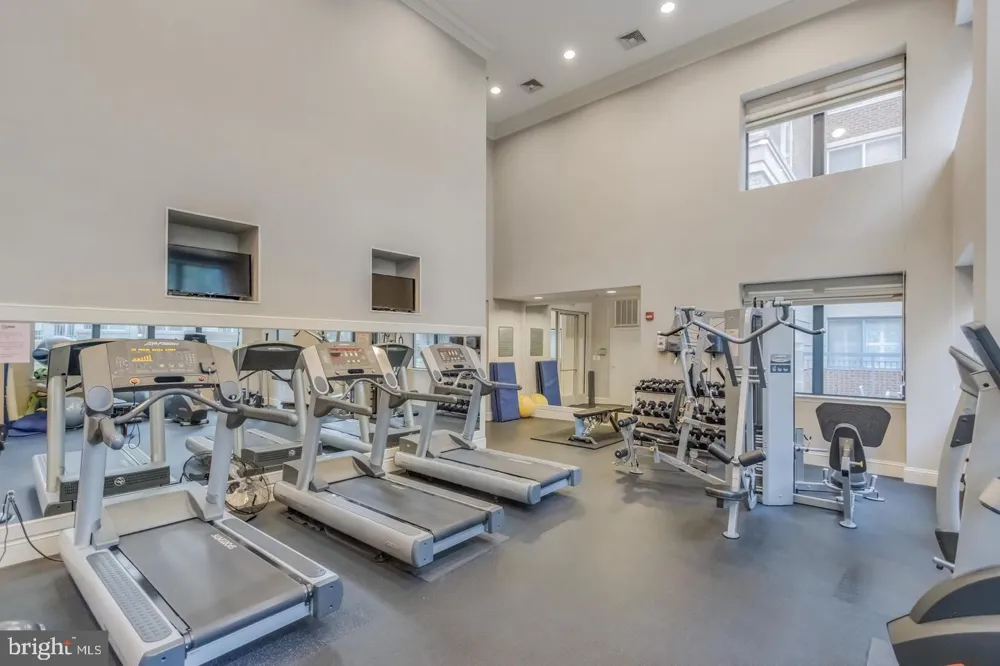 3835 9TH STREET #603E Arlington, VA 22203