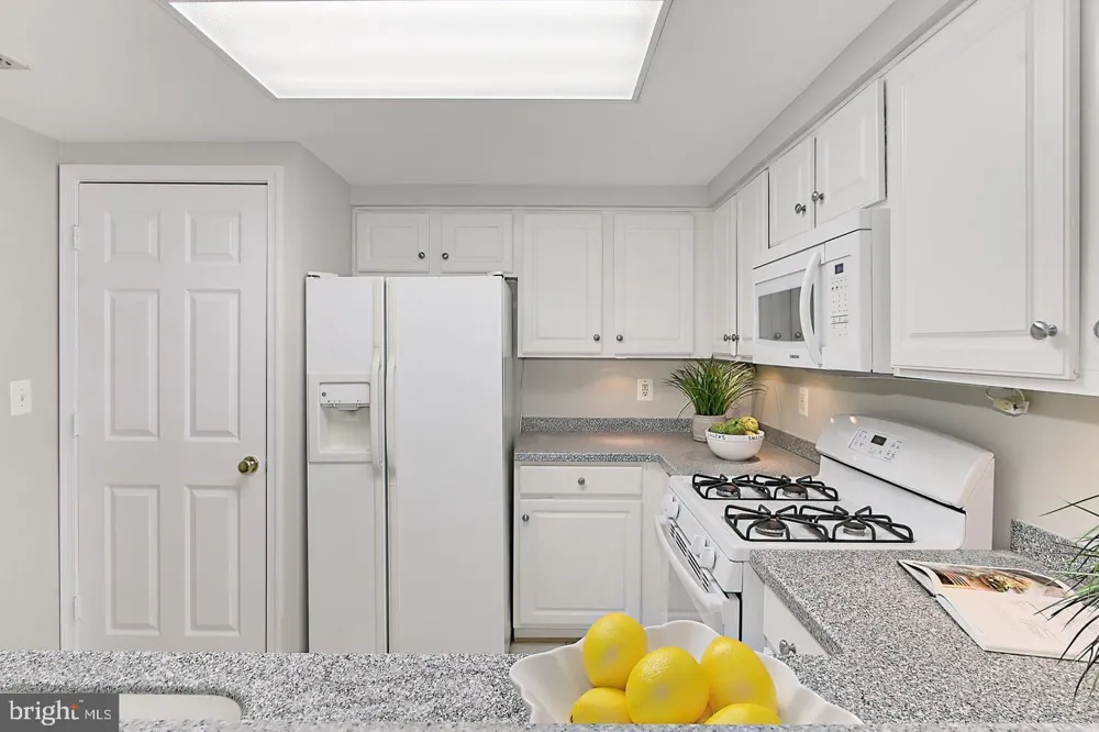 3835 9TH STREET #603E Arlington, VA 22203