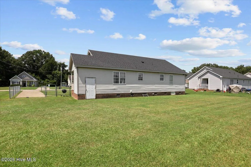 7032 Kingswood Circle Stantonsburg, NC 27883