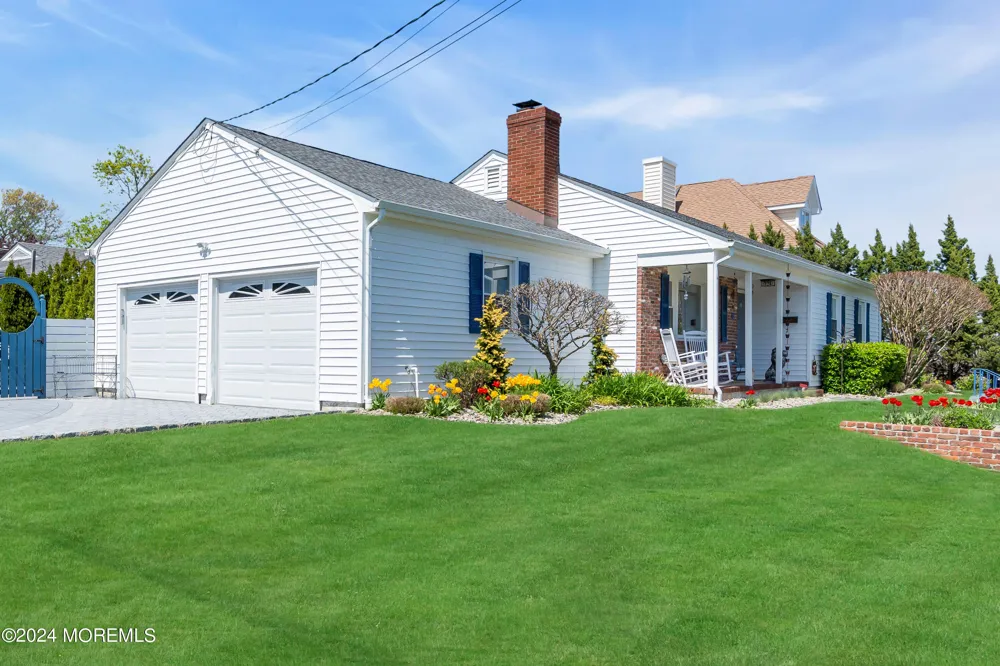 67 Farragut Avenue Manasquan, NJ 08736