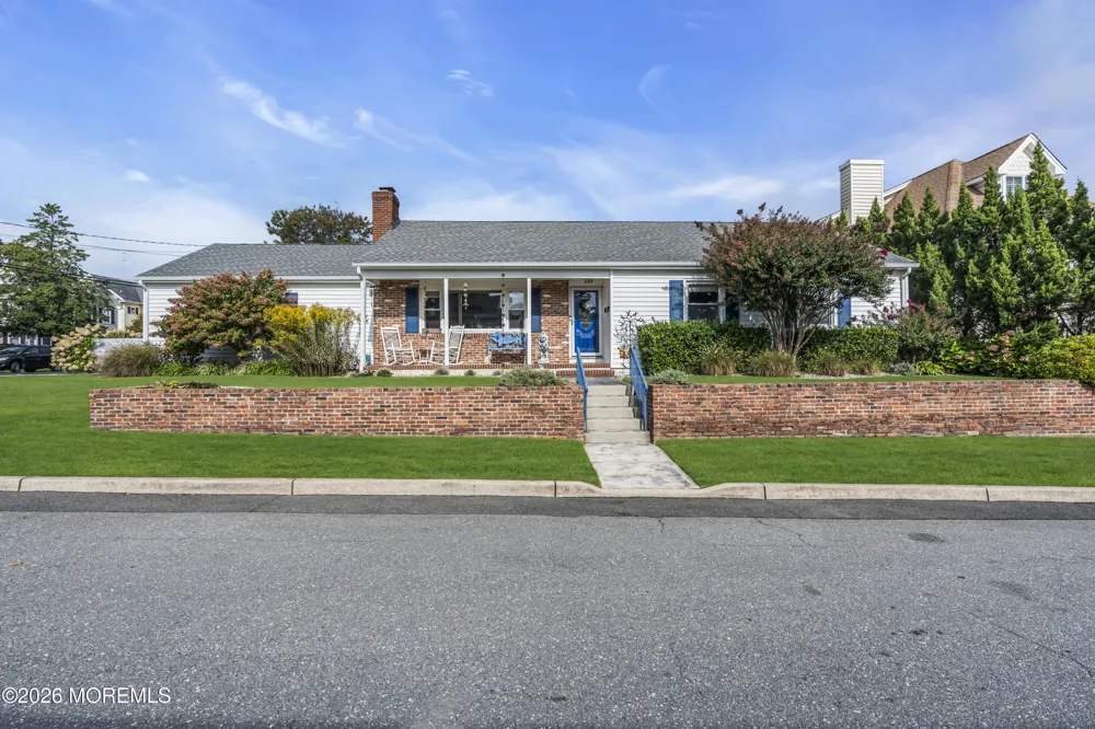 67 Farragut Avenue Manasquan, NJ 08736