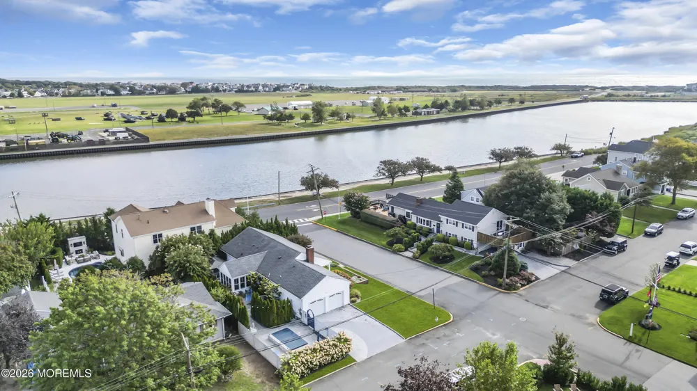 67 Farragut Avenue Manasquan, NJ 08736