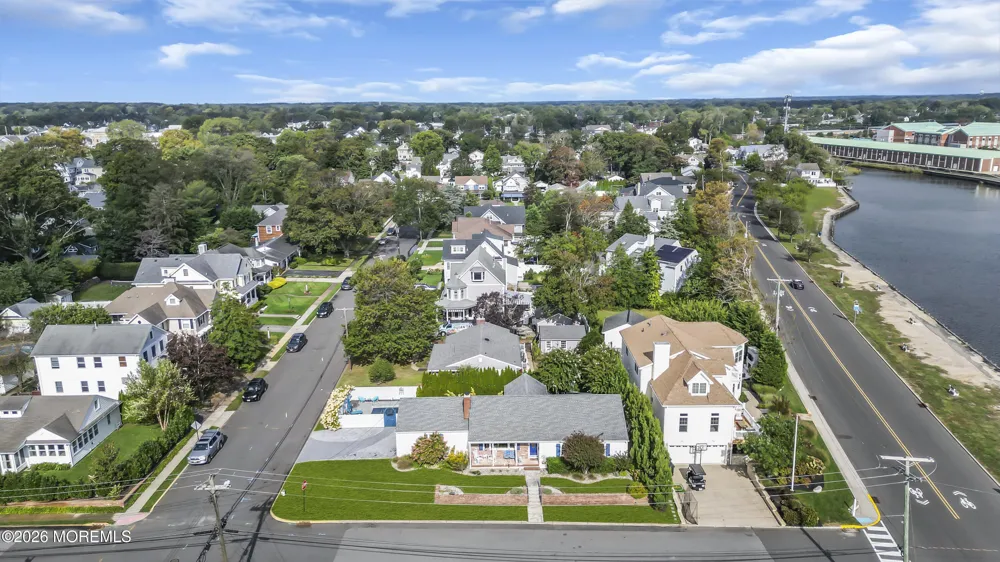67 Farragut Avenue Manasquan, NJ 08736