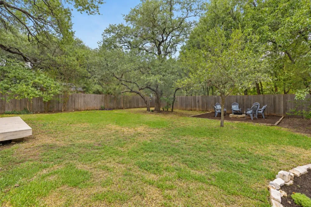 8005 Doe Meadow Drive Austin, TX 78749