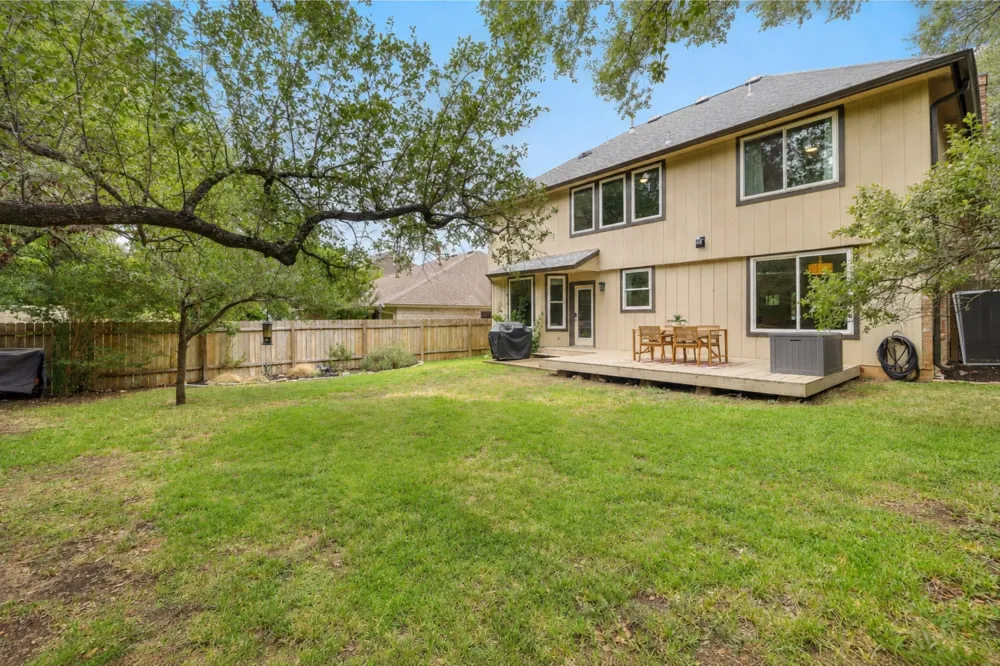 8005 Doe Meadow Drive Austin, TX 78749