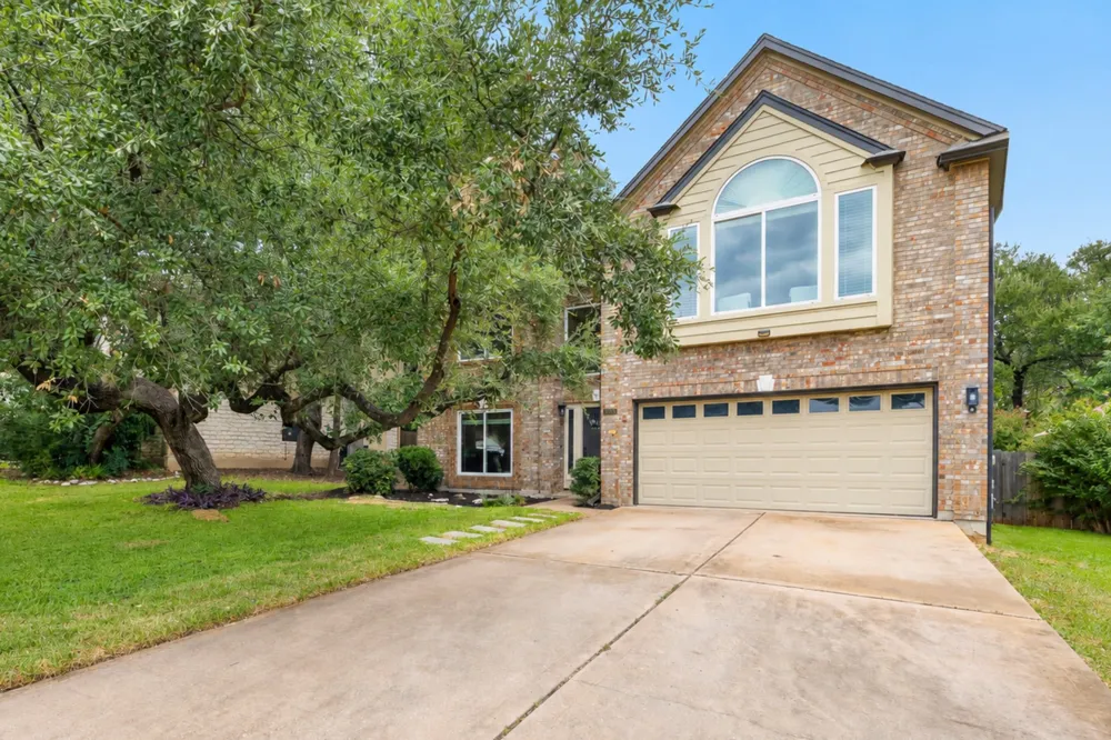 8005 Doe Meadow Drive Austin, TX 78749