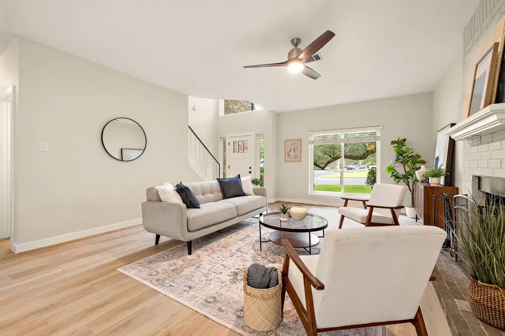 8005 Doe Meadow Drive Austin, TX 78749