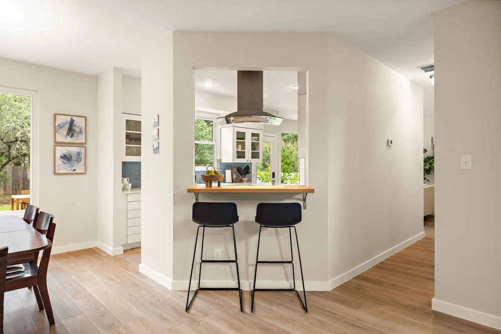 8005 Doe Meadow Drive Austin, TX 78749