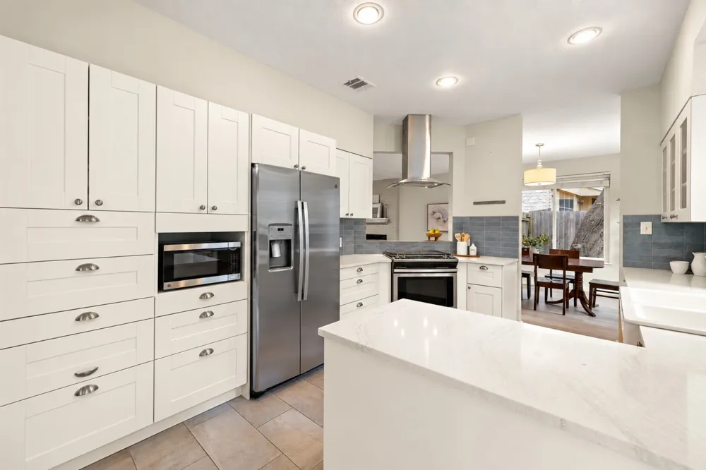 8005 Doe Meadow Drive Austin, TX 78749