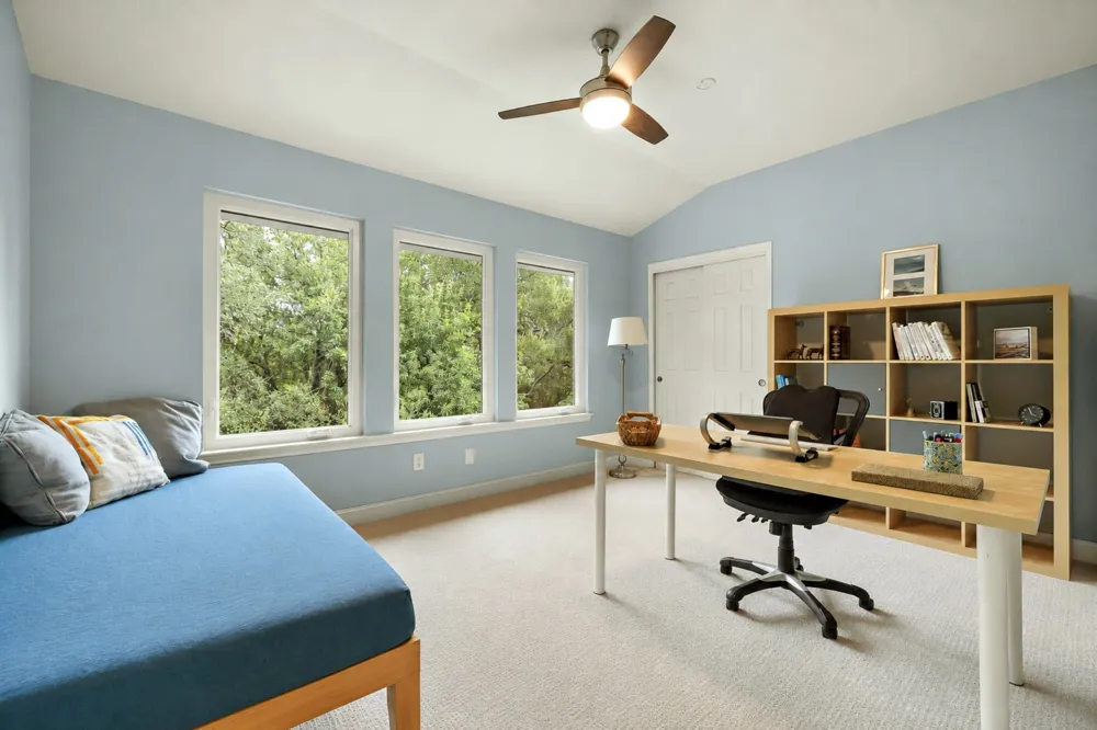 8005 Doe Meadow Drive Austin, TX 78749