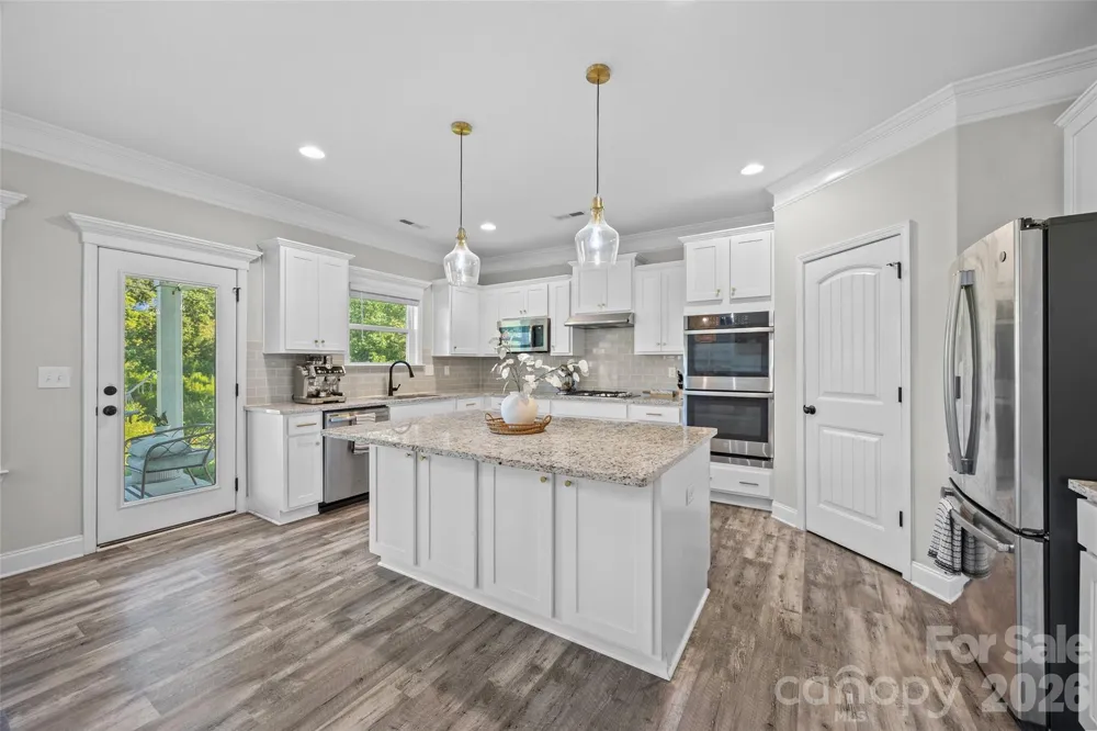 2633 Lakefront Drive Belmont, NC 28012