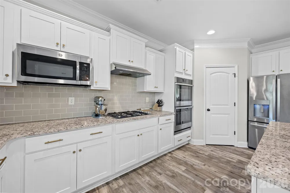2633 Lakefront Drive Belmont, NC 28012
