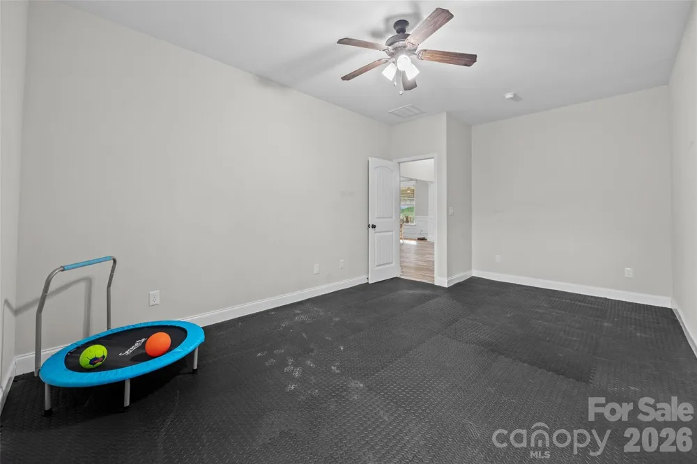2633 Lakefront Drive Belmont, NC 28012