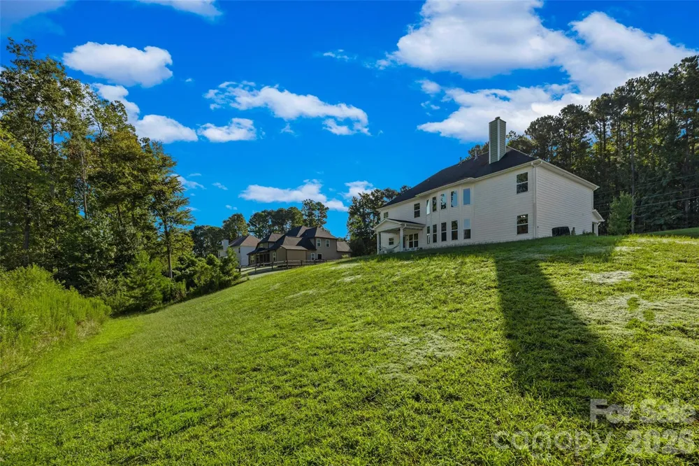 2633 Lakefront Drive Belmont, NC 28012