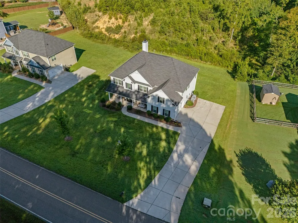 2633 Lakefront Drive Belmont, NC 28012