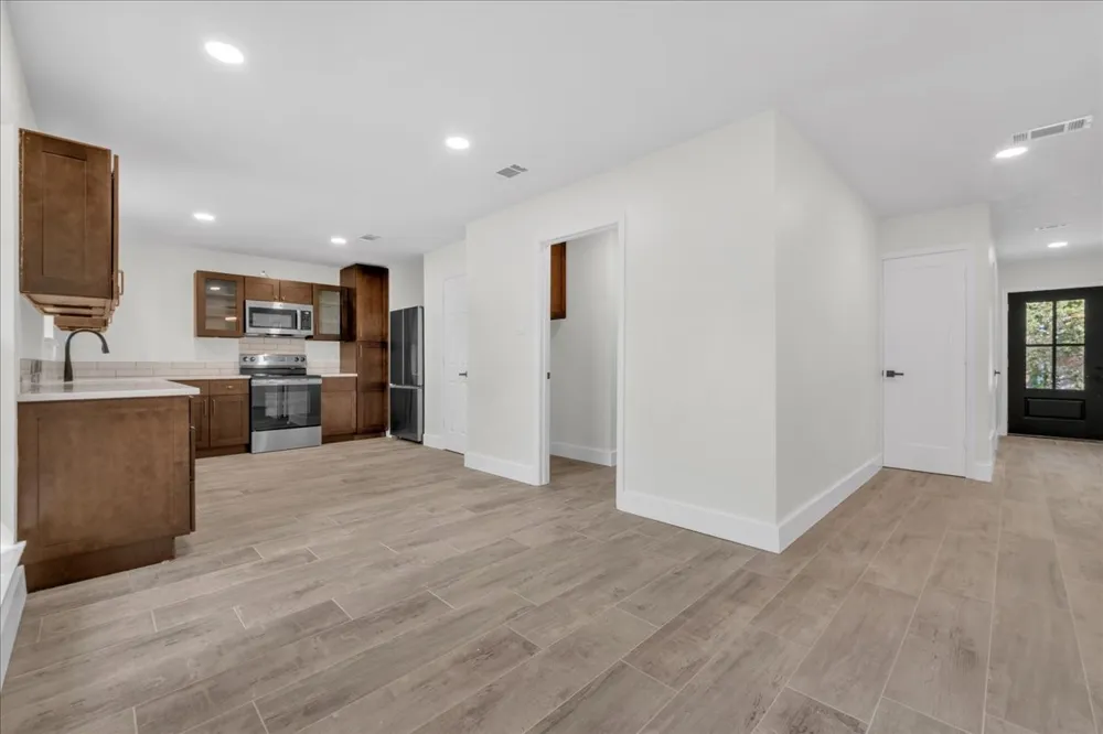 701 E Jacob Street Pilot Point, TX 76258