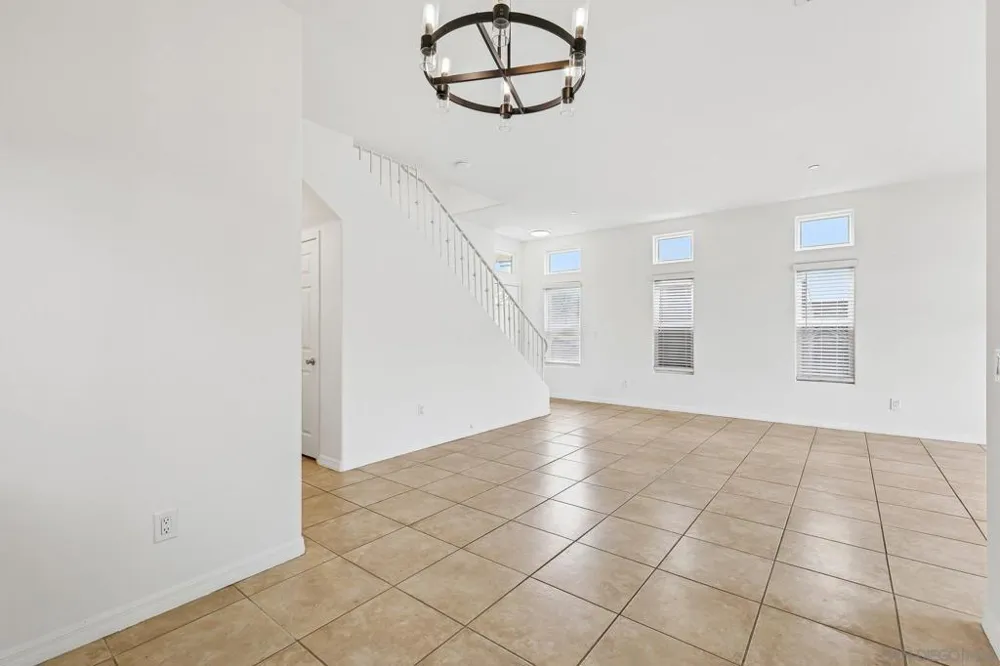 1774 Elm Ave San Diego, CA 92154