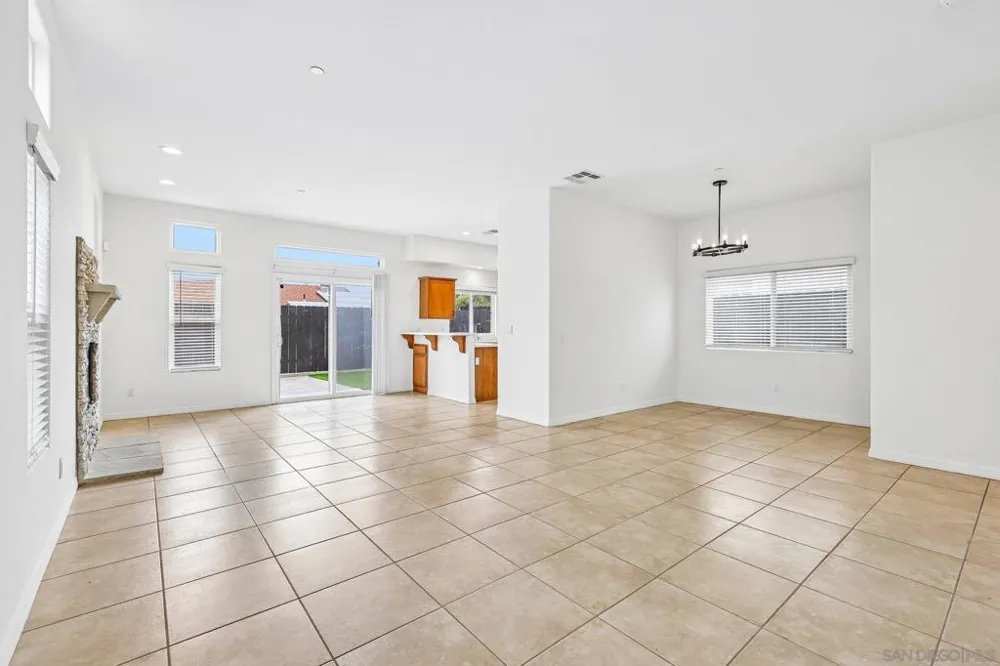 1774 Elm Ave San Diego, CA 92154