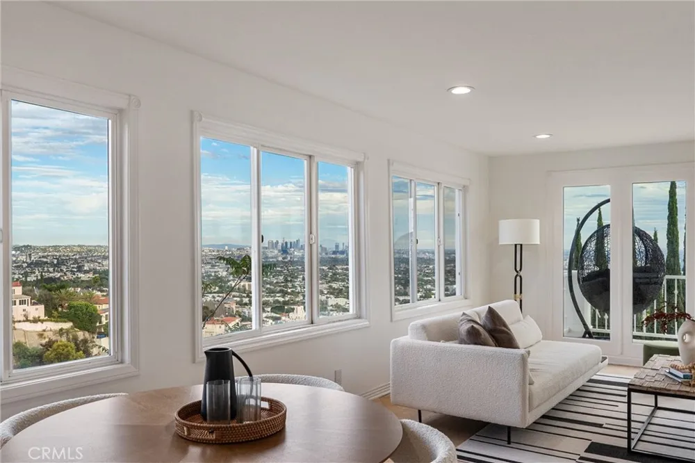 8527 Hedges Way Los Angeles, CA 90069