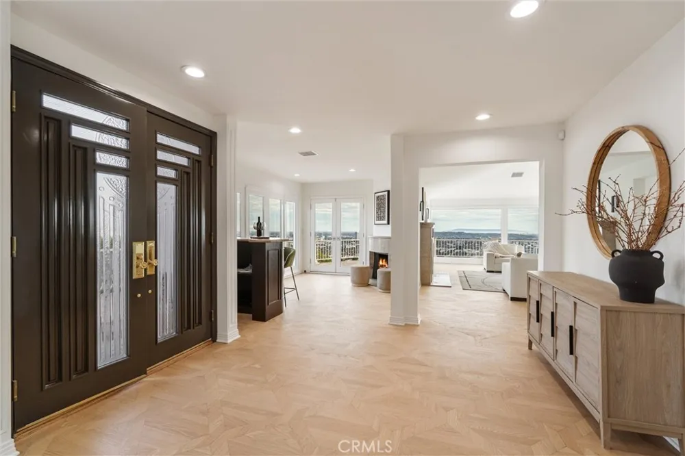 8527 Hedges Way Los Angeles, CA 90069