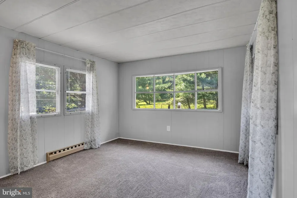 247 WHISKEY SPRINGS ROAD Dillsburg, PA 17019